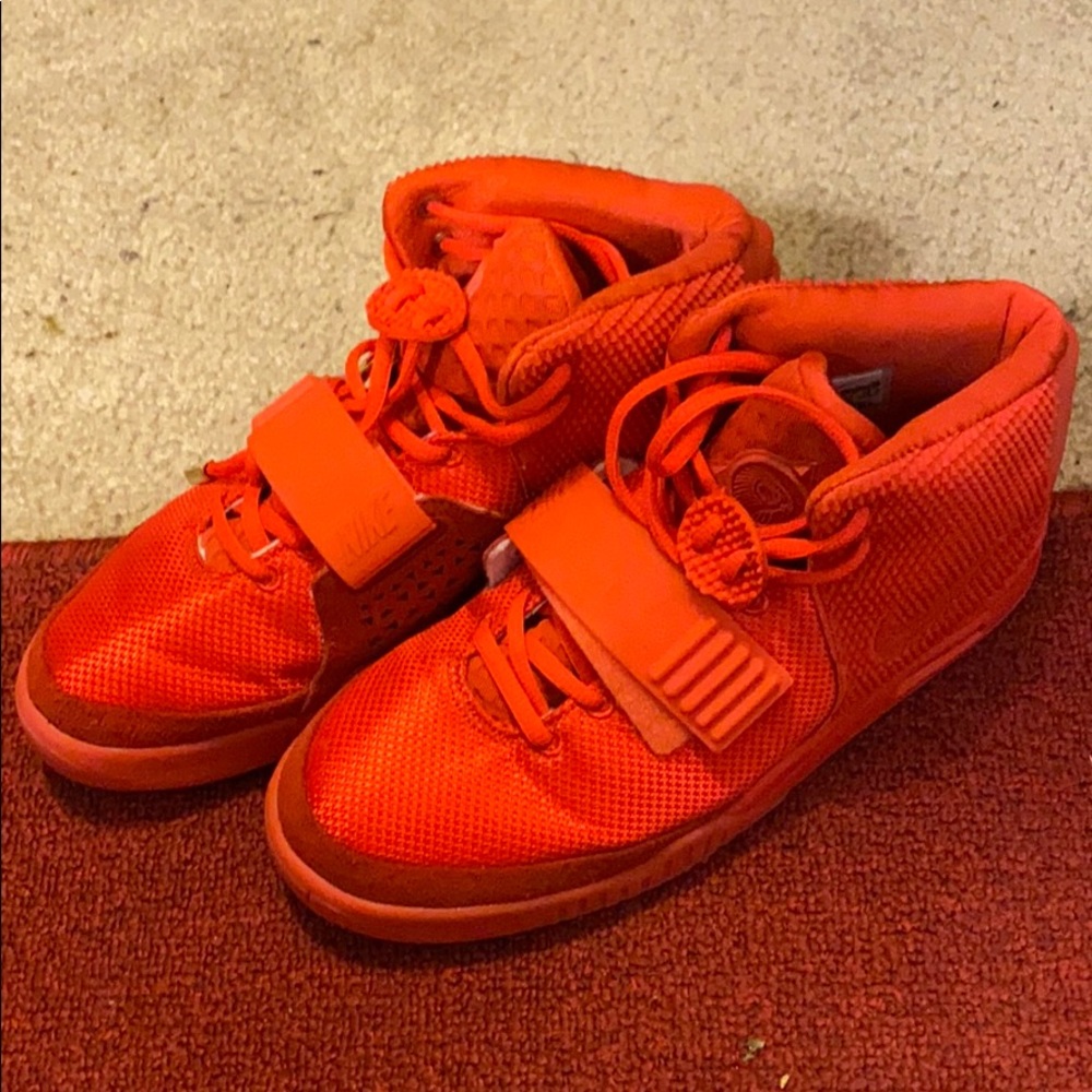 Nike- Red October’s - Men